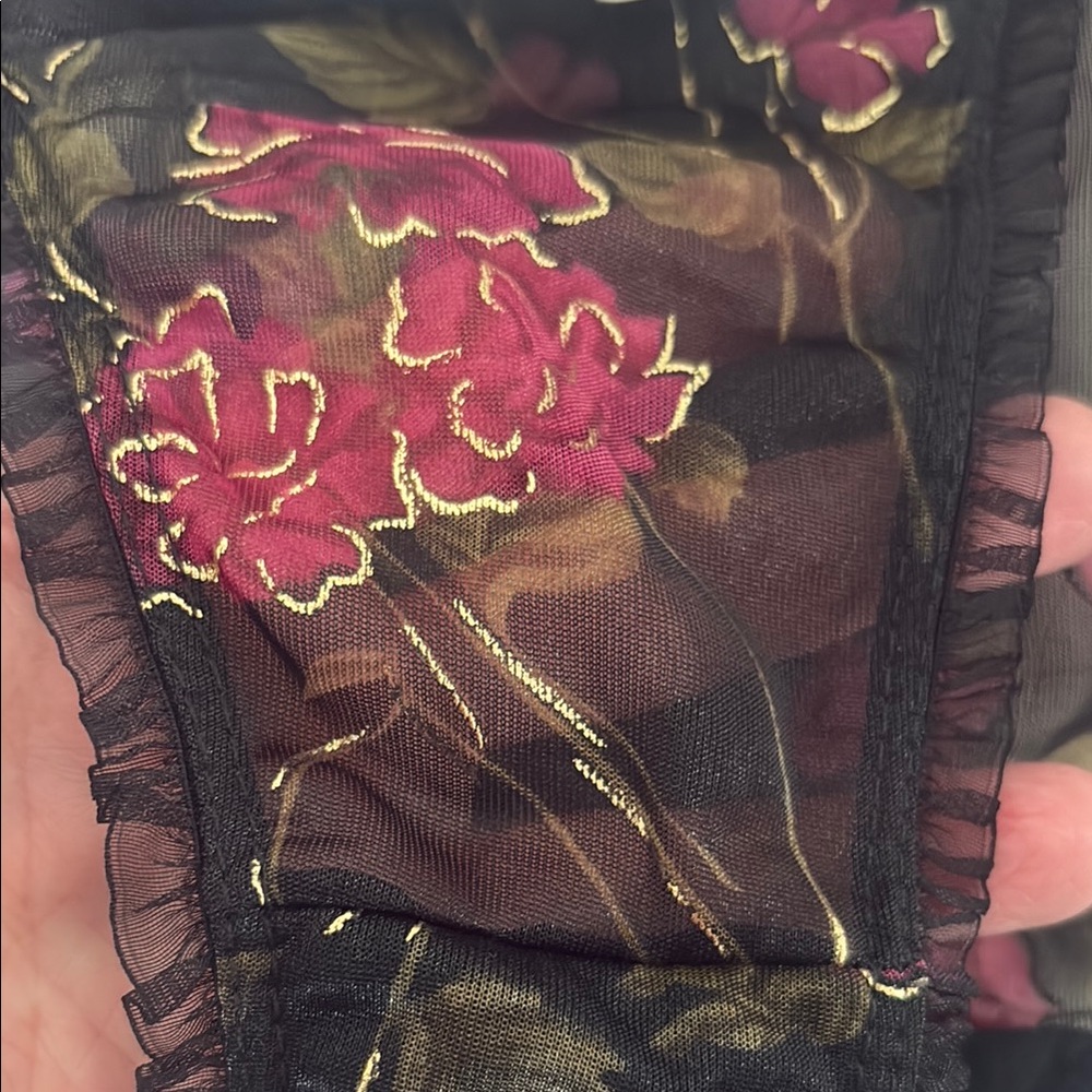 Secret Treasures Black and Burgundy Floral Bra Set - Picture 6 of 14